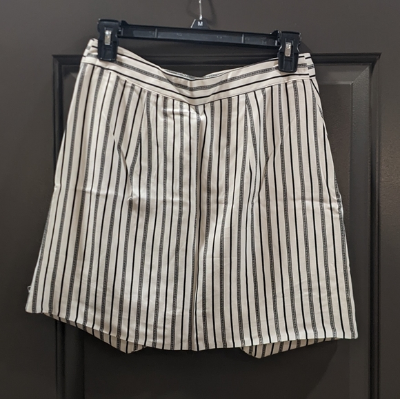 BCBGeneration striped skirt - Picture 3 of 3